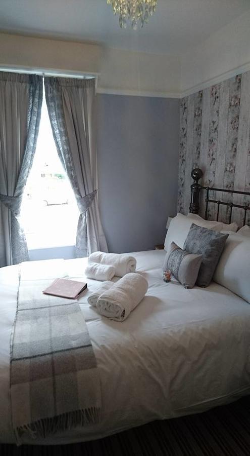 Bed and Breakfast Hooray Henrys Sheringham Esterno foto